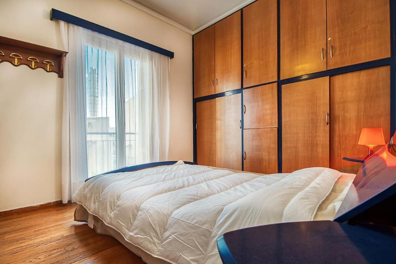 Spacious Flat Near Ampelokipoi Metro Station Athen Exterior foto